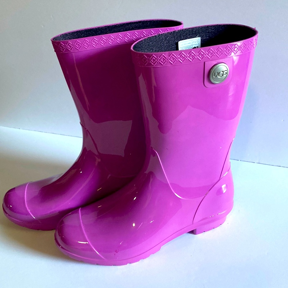 Ugg Australia Rain boots size 6